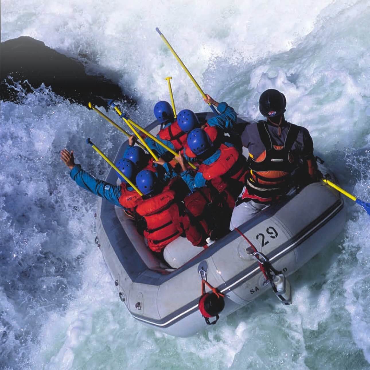 Воздуходержащие ПВХ ткани для лодок: особенности выбора и преимущества использования