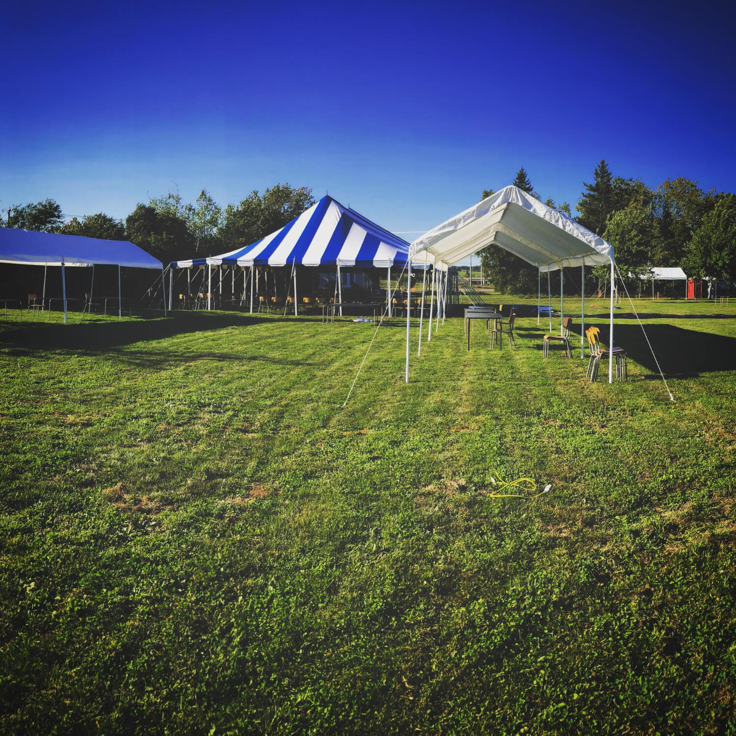 Шатёр из ПВХ-ткани: преимущества и особенности